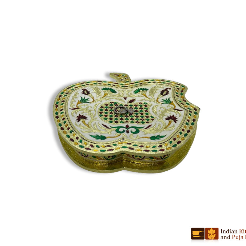 Apple dry fruit plate